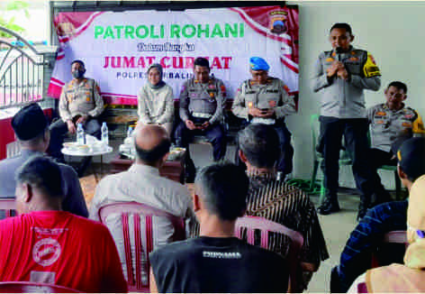 Polres Purbalingga menyelanggarakan Jumat Curhat, di wilayah Kelurahan Karangsentul, Kecamatan Padamara, Kabupaten Purbalingga, Jumat 5 Januari 2024.