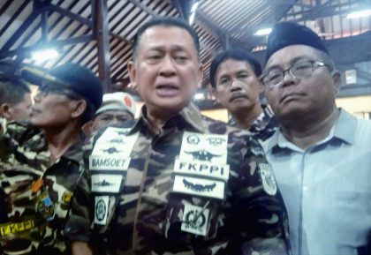 Ketua MPR RI, Bambang Soesatyo (Bamsoet) saat Sosialisasi Empat Pilar Kebangsaan bersama anggota Forum Komunikasi Putra Putri Purnawirawan TNI/Polri (FKPPI) Purbalingga, di Andrawina Hotel Owabong, Purbalingga, Senin 29 Januari 2024. Ketua MPR RI, Bambang Soesatyo (Bamsoet) saat Sosialisasi Empat Pilar Kebangsaan bersama anggota Forum Komunikasi Putra Putri Purnawirawan TNI/Polri (FKPPI) Purbalingga, di Andrawina Hotel Owabong, Purbalingga, Senin 29 Januari 2024.
