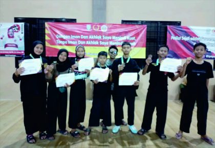 Enam siswa SMP Negeri 3 Kutasari (Spentriku) berhasil mengukir prestasi membanggakan dalam Turnamen Kejuaraan Kabupaten (Kejurkab) Pencak Silat 2024 Kabupaten Purbalingga di GOR indoor, Jum’at-Minggu 19-21 Januari 2024.