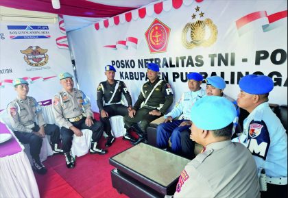 Posko Netralitas TNI-Polri ini berada di Alun-alun Purbalingga dan mulai efektif melaksanakan tugas. Mulai 29 Januari 2024 sampai dengan 20 Februari 2024.