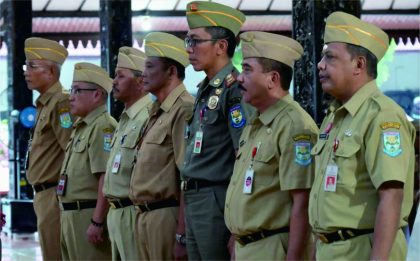 Bupati Purbalingga, Dyah Hayuning Pratiwi merotasi 7 Pejabat Pimpinan Tinggi Pratama atau Eselon II di lingkungan Pemerintah Kabupaten (Pemkab) Purbalingga, di Pendopo Dipokusumo Purbalingga, Senin 26 Februari 2024. Bupati Purbalingga, Dyah Hayuning Pratiwi merotasi 7 Pejabat Pimpinan Tinggi Pratama atau Eselon II di lingkungan Pemerintah Kabupaten (Pemkab) Purbalingga, di Pendopo Dipokusumo Purbalingga, Senin 26 Februari 2024.