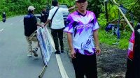 Badan Pengawas Pemilihan Umum (Bawaslu) beserta jajaran Satuan Polisi Pamong Praja (Satpol PP) Purbalingga melakukan penertiban Alat Peraga Kampanye (APK), Minggu 11 Februari 2024. Badan Pengawas Pemilihan Umum (Bawaslu) beserta jajaran Satuan Polisi Pamong Praja (Satpol PP) Purbalingga melakukan penertiban Alat Peraga Kampanye (APK), Minggu 11 Februari 2024.