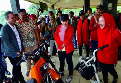 Ketua Dewan Perwakilan Rakyat Republik Indonesia (DPR RI) Puan Maharani melakukan Kunjungan Kerja (Kurker) ke Kabupaten Purbalingga.