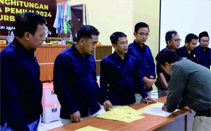 Komisi Pemilihan Umum (KPU) Kabupaten Purbalingga telah selesai menyelenggarakan Pleno Rekapitulasi Penghitungan Suara tingkat kabupaten