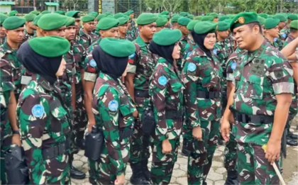 Panglima Komando Daerah Militer (Pangdam) IV/Diponegoro, Mayor Jenderal (Mayjend) Tandyo Budi Revita melepas 426 prajurit TNI dari Batalyon Infanteri 406/Chandra Kusuma (Yonif 406/CK) Purbalingga, di Yonif 406/CK Purbalingga, Sabtu 2 Maret 2024.