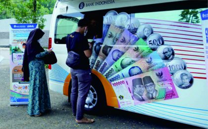 Kantor Perwakilan Bank Indonesia Purwokerto meluncurkan program SERAMBI atau akronim dari Semarak Rupiah Ramadan dan Berkah Idul Fitri (SERAMBI) 2024, di Mal Pelayanan Publik (MPP) Purbalingga, Rabu 20 Maret 2024. Kantor Perwakilan Bank Indonesia Purwokerto meluncurkan program SERAMBI atau akronim dari Semarak Rupiah Ramadan dan Berkah Idul Fitri (SERAMBI) 2024, di Mal Pelayanan Publik (MPP) Purbalingga, Rabu 20 Maret 2024.