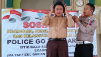 Satlantas Polres Purbalingga menyelenggarakan Police Goes to Boarding School, di SMP dan MA Istiqomah Sambas PurbaIingga, Jumat 15 Maret 2024. Satlantas Polres Purbalingga menyelenggarakan Police Goes to Boarding School, di SMP dan MA Istiqomah Sambas PurbaIingga, Jumat 15 Maret 2024.