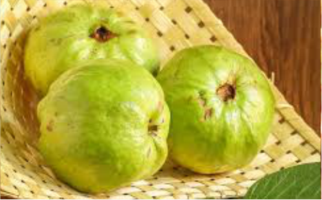 Jambu kristal atau psidium memiliki daging buah yang berwarna putih, bertekstur renyah, dan berasa manis, serta mempunyai biji yang lebih sedikit daripada jambu biji. Jambu kristal atau psidium memiliki daging buah yang berwarna putih, bertekstur renyah, dan berasa manis, serta mempunyai biji yang lebih sedikit daripada jambu biji.