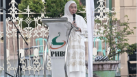 Bupati Purbalingga, Dyah Hayuning Pratiwi usai melaksanakan Salat Idulfitri 1445 H bersama ribuan umat muslim Purbalingga, di Alun-alun Purbalingga, Rabu 10 April 2024.