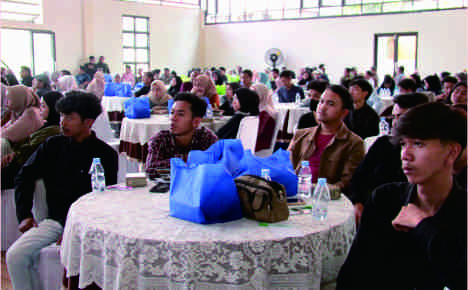 Talkshow bertajuk "Produk Lokal Go Nasional melalui Katalog Elektronik", di Indragiri Hall Hotel Owabong Purbalingga, Rabu 22 Mei 2024.