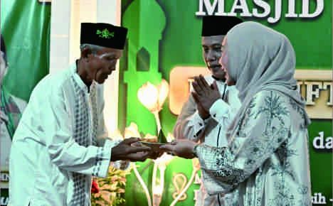 Bupati Purbalingga, Dyah Hayuning Pratiwi saat Pengajian Akbar dan Tasyakuran Pembangunan Masjid Darul Falah, Senin 3 Juni 2024.