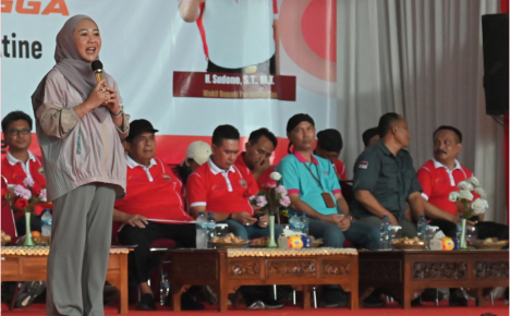 Bupati Purbalingga, Dyah Hayuning Pratiwi secara resmi membukaMusyawarah Kerja Kepala Sekolah (MKKS) Cup SMP se Banyumas Raya 2024 resmi terselenggara di GOR Indoor Sasana Krida Perwira, Sabtu 15 Juni 2024. Bupati Purbalingga, Dyah Hayuning Pratiwi secara resmi membukaMusyawarah Kerja Kepala Sekolah (MKKS) Cup SMP se Banyumas Raya 2024 resmi terselenggara di GOR Indoor Sasana Krida Perwira, Sabtu 15 Juni 2024.