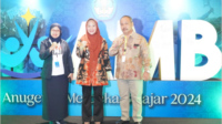 Bupati Purbalingga, Dyah Hayuning Pratiwi usai menerima Anugerah Merdeka Belajar dari Mendikbudristek melalui Kepala BPPB di Plenary Hall Jakarta Convention Center (JCC), Jumat malam 5 Juli 2024. Bupati Purbalingga, Dyah Hayuning Pratiwi usai menerima Anugerah Merdeka Belajar dari Mendikbudristek melalui Kepala BPPB di Plenary Hall Jakarta Convention Center (JCC), Jumat malam 5 Juli 2024.