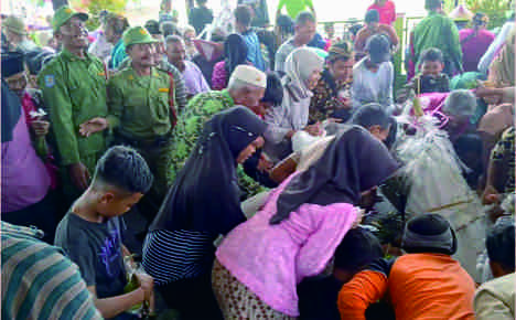 Warga Desa Jetis Kecamatan Kemangkon Kabupaten Purbalingga tetap mempertahankan tradisi warisan leluhur pada bulan Sura (Muharam dalam kalender Islam), Sabtu 20 Juli 2024.