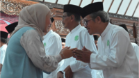 Bupati Purbalingga, Dyah Hayuning Pratiwi saat pengukuhan162 orang Pengurus Majelis Ulama Indonesia (MUI) Kecamatan se-Purbalingga, Minggu 7 Juli 2024, di Pendopo Dipokusumo. Bupati Purbalingga, Dyah Hayuning Pratiwi saat pengukuhan162 orang Pengurus Majelis Ulama Indonesia (MUI) Kecamatan se-Purbalingga, Minggu 7 Juli 2024, di Pendopo Dipokusumo.