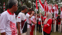 Bupati Purbalingga Dyah Hayuning Pratiwi (Tiwi) mencanangkan “Gerakan 10 Juta Bendera Merah Putih” secara simbolis di Lapangan Desa Binangun, Jumat 09 Agustus 2024.
