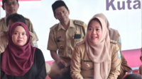 Bupati Purbalingga, Dyah Hayuning Pratiwi dalam acara Sambang Tani Kecamatan Kutasari, di Balai Desa Candinata, Senin 12 Agustus 2024. Bupati Purbalingga, Dyah Hayuning Pratiwi dalam acara Sambang Tani Kecamatan Kutasari, di Balai Desa Candinata, Senin 12 Agustus 2024.