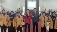 Muhammad  Yusuf  Habibi, alumnus Climate Generasi Camp Pusat Generasi Lingkungan (CGC PGL) Kementerian Lingkungan Hidup Republik Indonesia (KLHKRI) 2024 usai memberikan materi Generasi Peduli Iklim dalam Pengenalan Kehidupan Kampus Mahasiswa Baru di Aula Gedung Yustisia 3 Fakultas Hukum Unsoed Purwokerto, Jumat 16 Agustus 2024 Muhammad  Yusuf  Habibi, alumnus Climate Generasi Camp Pusat Generasi Lingkungan (CGC PGL) Kementerian Lingkungan Hidup Republik Indonesia (KLHKRI) 2024 usai memberikan materi Generasi Peduli Iklim dalam Pengenalan Kehidupan Kampus Mahasiswa Baru di Aula Gedung Yustisia 3 Fakultas Hukum Unsoed Purwokerto, Jumat 16 Agustus 2024