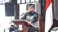 Tokoh dakwah ternama Ustadz Wijayanto memberikan tauziah dalam Purbalingga Bermunajat, di Pendopo Dipokusumo, Senin 16 September 2024. Tokoh dakwah ternama Ustadz Wijayanto memberikan tauziah dalam Purbalingga Bermunajat, di Pendopo Dipokusumo, Senin 16 September 2024.
