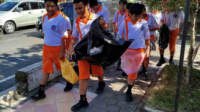 Siswa SD Negeri 2 Bancar memperingati World Cleanup Day, Jumat 20 September 2024. Siswa SD Negeri 2 Bancar memperingati World Cleanup Day, Jumat 20 September 2024.