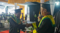 Universitas Perwira Purbalingga Wisuda 110 Mahasiswa Universitas Perwira Purbalingga Wisuda 110 Mahasiswa