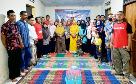 Relawan Timah siap memenangkan pasangan Calon (Paslon) Bupati dan Wakil Bupati Kabupaten Purbalingga Dyah Hayuning Pratiwi (Tiwi)-Mahendra Farizal (Mahendra) pada Pilkada serentak 27 November 2024 mendatang. Relawan Timah siap memenangkan pasangan Calon (Paslon) Bupati dan Wakil Bupati Kabupaten Purbalingga Dyah Hayuning Pratiwi (Tiwi)-Mahendra Farizal (Mahendra) pada Pilkada serentak 27 November 2024 mendatang.