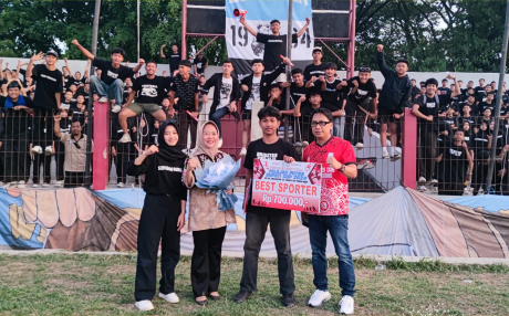 Brigatas YPT Siji dari SMK YPT 1 Purbalingga Raih Best Supporter di Bupati Cup 2024