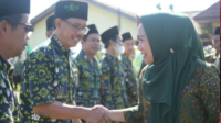 Bupati Purbalingga, Dyah Hayuning Pratiwi saat Upacara Hari Lahir (Harlah) Ke-95 Lembaga Pendidikan (LP) Ma'arif Nahdlatul 'Ulama (NU) di Lapangan Desa Mangunegara, Kecamatan Mrebet, Kamis 19 September 2024.