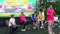 Calon Bupati Purbalingga Fahmi Muhammad Hanif saat Meet and Greet dengan Gonzales di GOR Goentoer Darjono Purbalingga, Selasa 15 Oktober 2024.