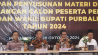 Komisi Pemilihan Umum (KPU) Kabupaten Purbalingga mempersiapkan debat antar pasangan calon peserta Pemilihan Bupati dan Wakil Bupati Purbalingga Tahun 2024, di Hotel Grand Braling, Jumat 18 Oktober 2024. Komisi Pemilihan Umum (KPU) Kabupaten Purbalingga mempersiapkan debat antar pasangan calon peserta Pemilihan Bupati dan Wakil Bupati Purbalingga Tahun 2024, di Hotel Grand Braling, Jumat 18 Oktober 2024.