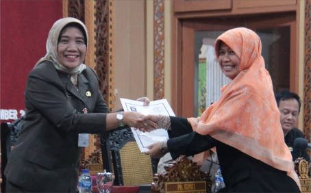 DPRD Kabupaten Purbalingga menggelar Rapat Paripurna di Ruang Rapat Paripurna DPRD, Rabu 6 November 2024. DPRD Kabupaten Purbalingga menggelar Rapat Paripurna di Ruang Rapat Paripurna DPRD, Rabu 6 November 2024.