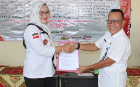 Masyarakat Warga Purbalingga Kini Bisa Urus Dokumen Kependudukan di Balai Desa Masyarakat Warga Purbalingga Kini Bisa Urus Dokumen Kependudukan di Balai Desa