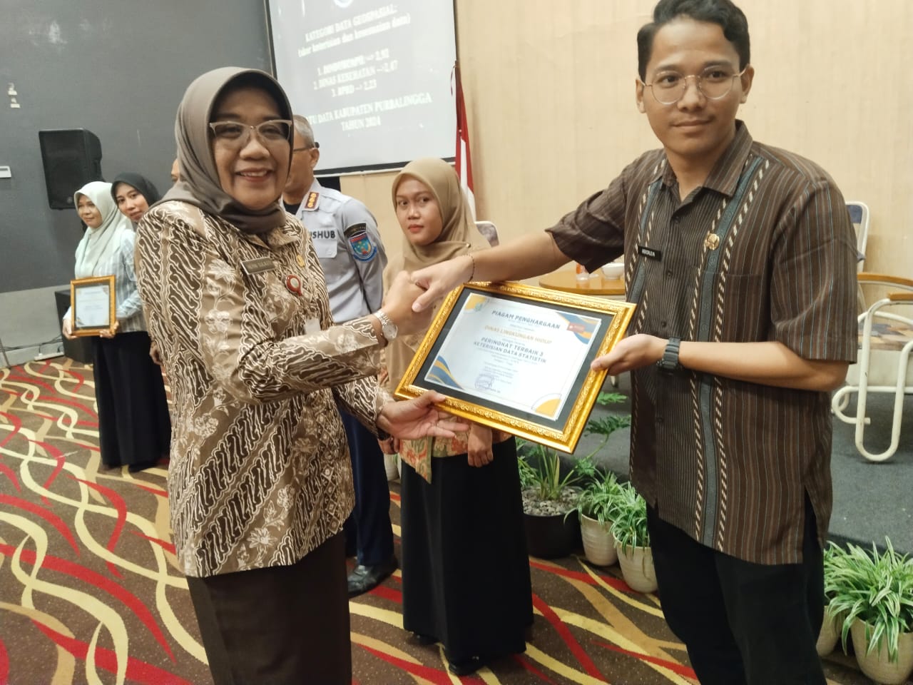 Sekretais Daerah Kabupaten Purbalingga, Herni Sulastri usai kegiatan forum satu data, Selasa, 12 November 2024. Sekretais Daerah Kabupaten Purbalingga, Herni Sulastri usai kegiatan forum satu data, Selasa, 12 November 2024.