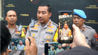 Kapolres Purbalingga, AKBP Rosyid Hartanto saat konferensi pers di Mapolres Purbalingga, Senin 25 November 2024 sore. Foto: Humas Polres Purbalingga Kapolres Purbalingga, AKBP Rosyid Hartanto saat konferensi pers di Mapolres Purbalingga, Senin 25 November 2024 sore. Foto: Humas Polres Purbalingga