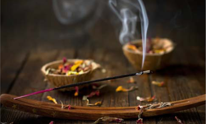 Malam Jumat Wage Punya Aura Magis yang Kuat