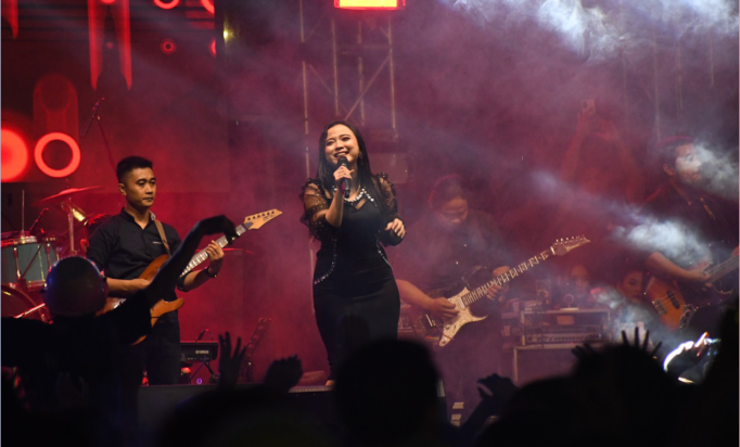 Menutup tahun 2024, Pemkab Purbalingga meyelenggarakan konser musik di tiga lokasi sekaligus, Selasa 31 Desember 2024. Menutup tahun 2024, Pemkab Purbalingga meyelenggarakan konser musik di tiga lokasi sekaligus, Selasa 31 Desember 2024.