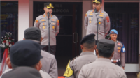 Pejabat baru Kapolres Purbalingga, AKBP Achmad Akbar dan pejabat lama AKBP Rosyid Hartanto usai laporan kesatuan di Mapolres Purbalingga, Sabtu 18 Januari 2025.