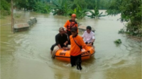 Pramuli Kwarcab Grobogan membantu korban banjir akibat jebolnya tanggul air di 4 desa yaitu Putat, Papanrejo, Baturagung dan Mlati Mintreng. Pramuli Kwarcab Grobogan membantu korban banjir akibat jebolnya tanggul air di 4 desa yaitu Putat, Papanrejo, Baturagung dan Mlati Mintreng.