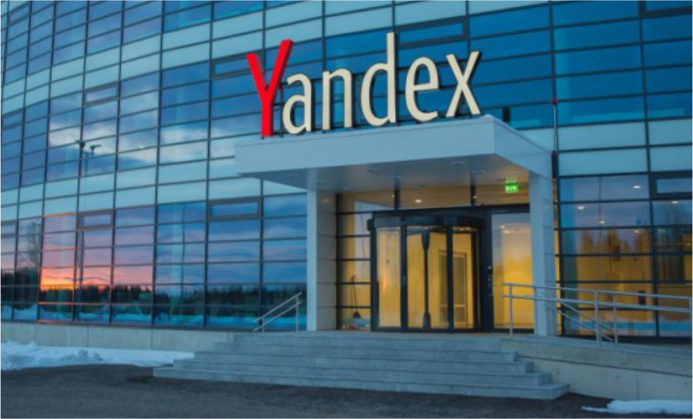 Yandex, mesin pencari asal Rusia menawarkan berbagai layanan, termasuk pencarian gambar, video, peta, dan berita