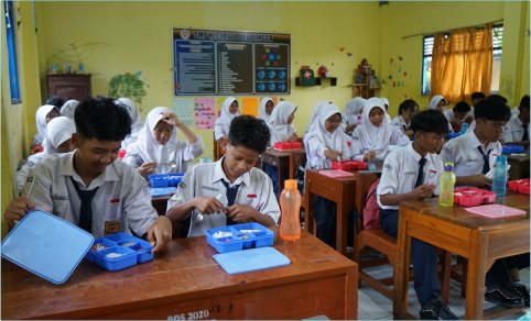 Makan Bergizi Gratis di SMP Negeri 2 Purbalingga