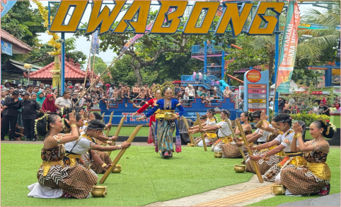 Owabong Purbalingga menyelenggarakan Festival Bersih Sumber, Minggu 23 Februari 2025. Kegiatan ini merupakan tradisi rutin untuk menyambut datangnya bulan suci Ramadan 1446 Hijriyah 2025 Masehi. Owabong Purbalingga menyelenggarakan Festival Bersih Sumber, Minggu 23 Februari 2025. Kegiatan ini merupakan tradisi rutin untuk menyambut datangnya bulan suci Ramadan 1446 Hijriyah 2025 Masehi.