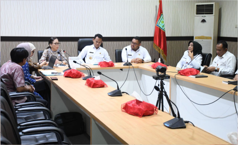 Komisi Nasional Hak Asasi Manusia (Komnas HAM) meminta dukungan Bupati Purbalingga Fahmi Muhammad Hanif untuk Novi Citra Indriyati vokalis Band Sukatani. Komisi Nasional Hak Asasi Manusia (Komnas HAM) meminta dukungan Bupati Purbalingga Fahmi Muhammad Hanif untuk Novi Citra Indriyati vokalis Band Sukatani.