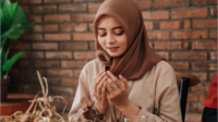 Makan Sahur Menjelang Imsak, Ternyata Punya Makna Tersendiri
