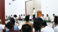 Bupati Purbalingga Fahmi Muhammad Hanif dan Wakil Bupati Purbalingga Dimas Prasetyahani menyelenggarakan Salat Tarawih Keliling (Tarling), di Masjid Baiturohman, Desa Brakas, Kecamatan Karanganyar, Selasa 11 Maret 2025. Bupati Purbalingga Fahmi Muhammad Hanif dan Wakil Bupati Purbalingga Dimas Prasetyahani menyelenggarakan Salat Tarawih Keliling (Tarling), di Masjid Baiturohman, Desa Brakas, Kecamatan Karanganyar, Selasa 11 Maret 2025.