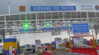 Jalan tol Probolinggo-Banyuwangi (Probowangi) segmen Gending-Paiton beroperasi fungsional mulai 24 Maret 2025 dan sebanyak 5.000 kendaraan telah melintas tanpa membayar.