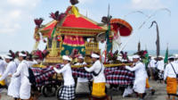 Umat Hindu di Bali Gelar Upacara Melasti Sebelum Hari Raya Nyepi Umat Hindu di Bali Gelar Upacara Melasti Sebelum Hari Raya Nyepi