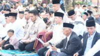 Salat Idulfitri di Alun-alun Purbalingga, Senin 31 Maret 2025. Salat Idulfitri di Alun-alun Purbalingga, Senin 31 Maret 2025.