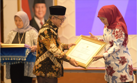 Menteri Pendidikan Dasar dan Menengah (Mendikdasmen), Abdul Mu’ti usai meluncurkan Peraturan Menteri Pendidikan Dasar dan Menengah (Permendikdasmen) Nomor 2 Tahun 2025, di Plaza Insan Pendidikan Berprestasi, Gedung A, Kantor Kemendikdasmen, Jumat 25 April 2025.