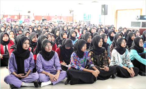 Pelajar di Kabupaten Purbalingga. Sumber Foto: festivalfilmpurbalingga.id Pelajar di Kabupaten Purbalingga. Sumber Foto: festivalfilmpurbalingga.id