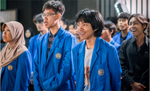 UMP memberi kesempatan bagi calon mahasiswa baru di Program Studi Desain Komunikasi Visual (DKV) melalui jalur unggul.